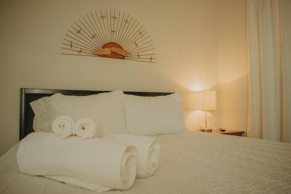 Casa Charleston-3Br-2Bath-Hot Tub-Pet Friendly-No Pet Fees! Villa Albuquerque Exterior foto