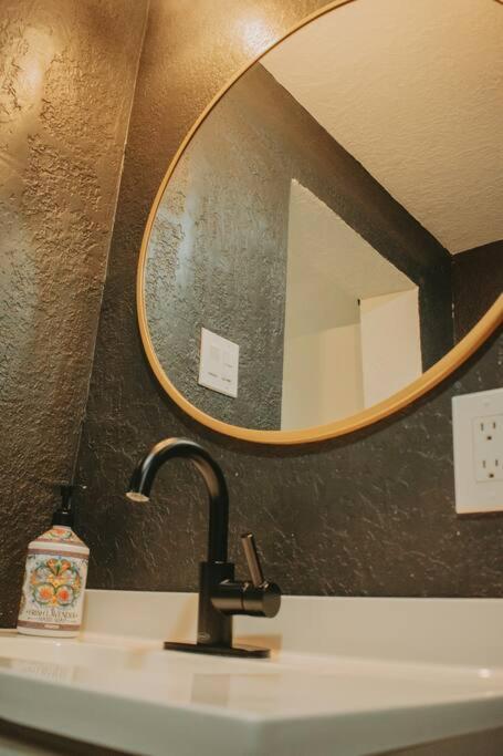 Casa Charleston-3Br-2Bath-Hot Tub-Pet Friendly-No Pet Fees! Villa Albuquerque Exterior foto