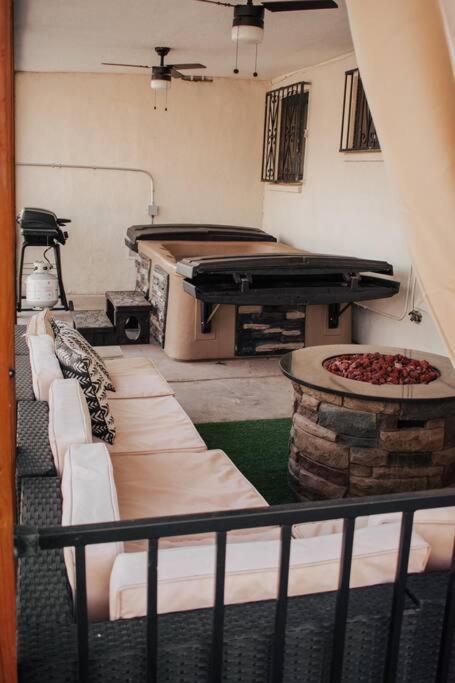 Casa Charleston-3Br-2Bath-Hot Tub-Pet Friendly-No Pet Fees! Villa Albuquerque Exterior foto