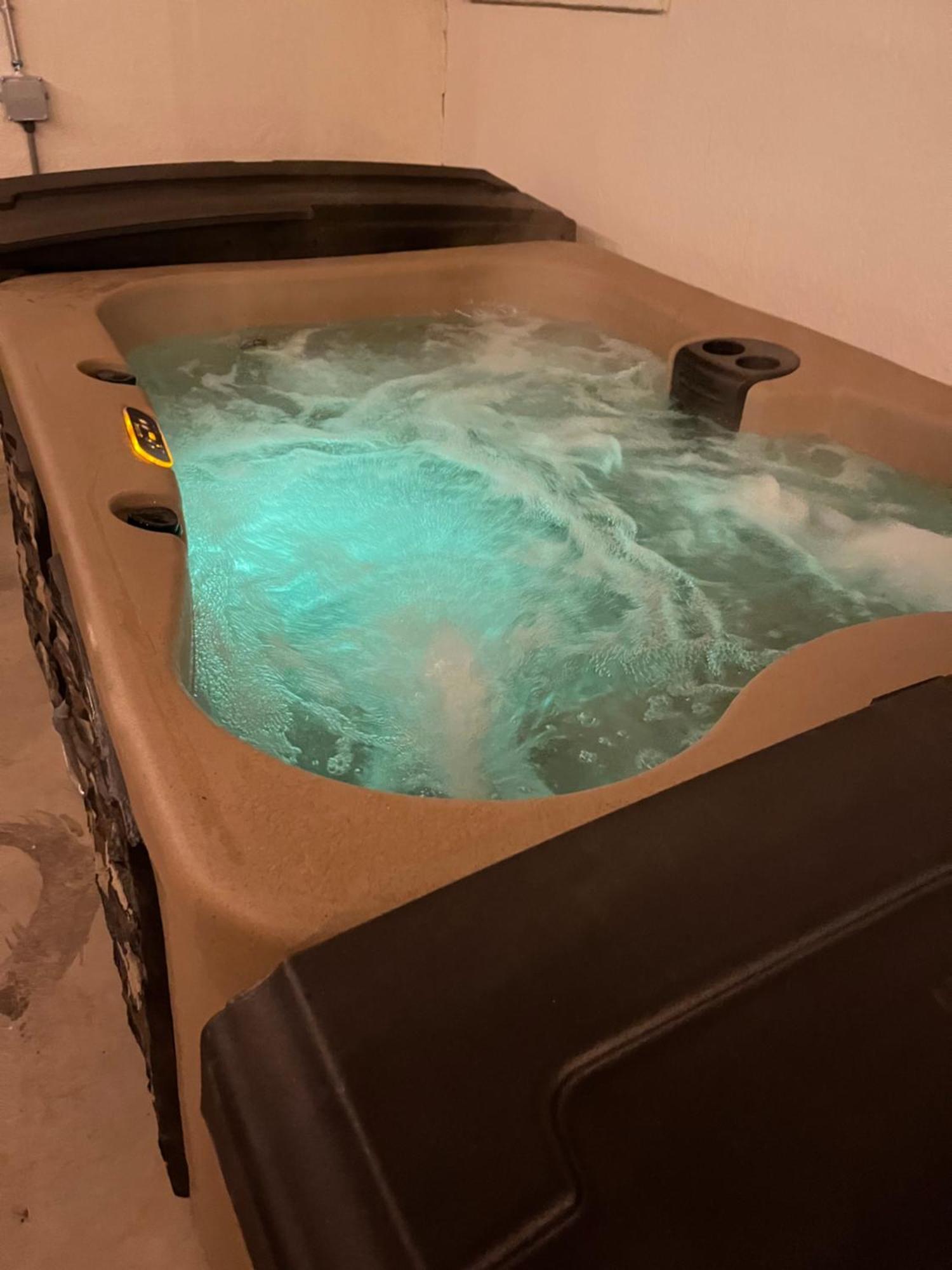Casa Charleston-3Br-2Bath-Hot Tub-Pet Friendly-No Pet Fees! Villa Albuquerque Exterior foto